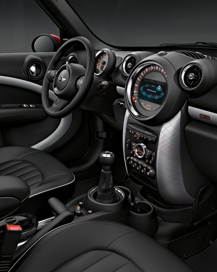 Mini Countryman 2024 (NEGRO)
